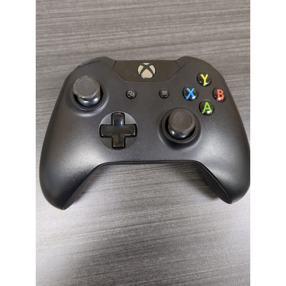 Microsoft Xbox One Wireless Controller Black Model 1537